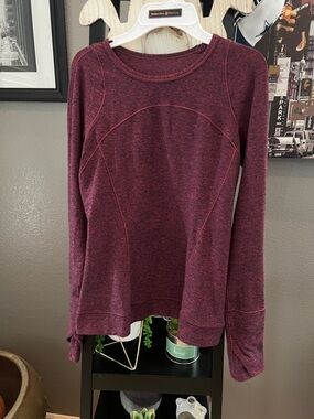Lululemon Cypress Kiss Long Sleeve Heathered Star Ruby / Black Size 6 Great!